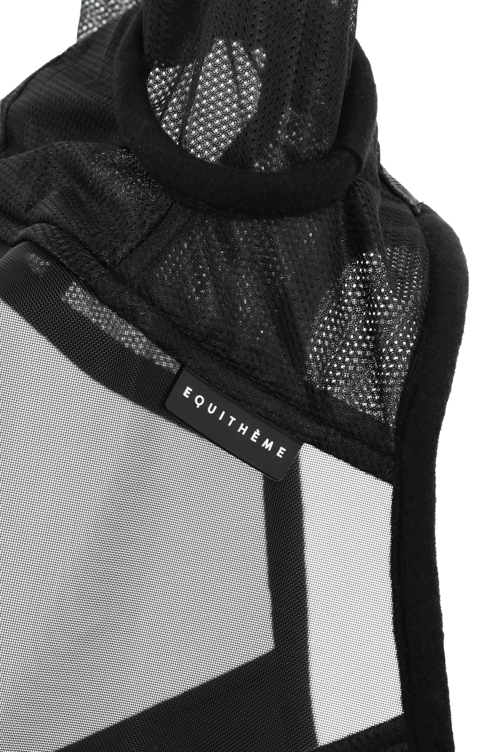 306028203_zoom_1_web (1) (1) masque-anti-mouches-equitheme-anatomic-noir