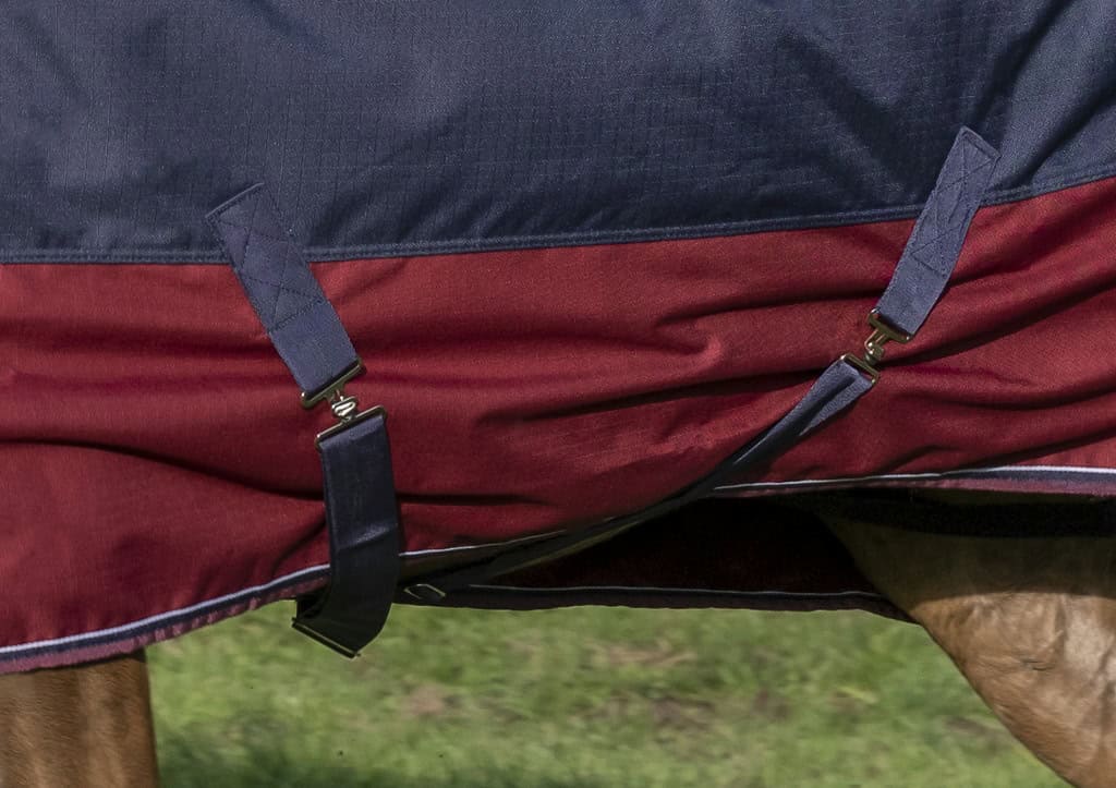 EQUITHÈME - Couverture "TYREX 1200 D" High Neck - Marine Bordeaux 0g EQUITHÈME - Couverture "TYREX 1200 D" High Neck - Marine Bordeaux 0g