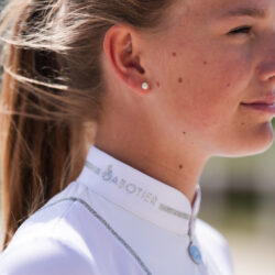 Haut Le Sabotier Isaure – col officier