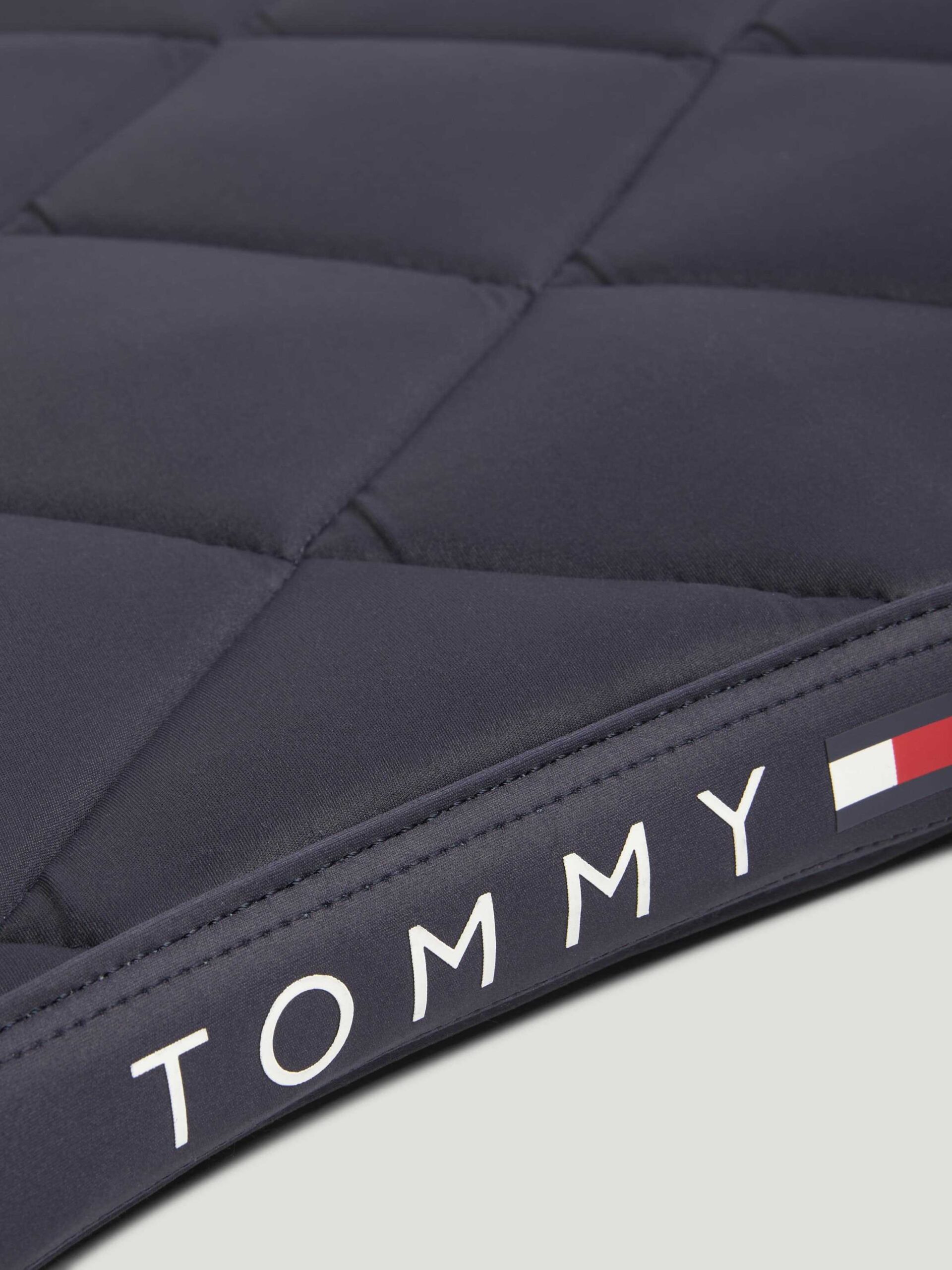 TH17HSAP160-004_06 (1) Tommy Hilfiger Tapis de jumping Columbia Desert Sky SS26