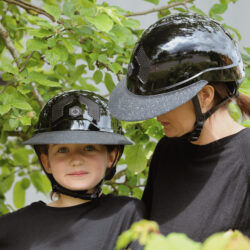 Visière paillettes noires Flex-On pour casque Armet équitation tailles M et L