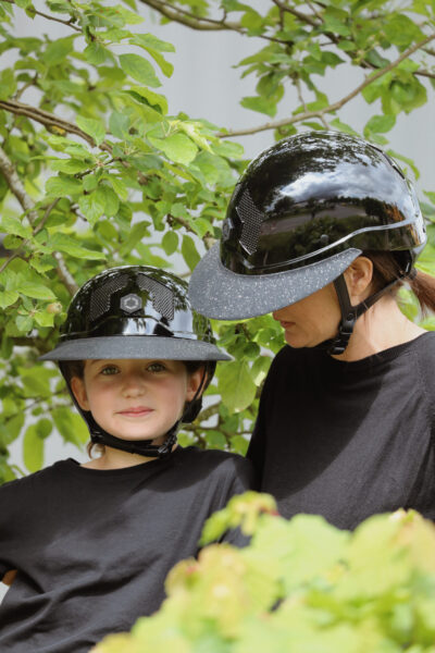 IMG_0592 2 Visière paillettes noires Flex-On pour casque Armet équitation tailles M et L