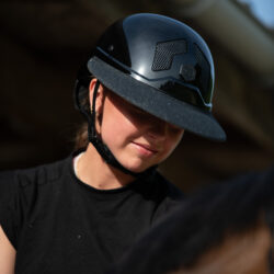 Visière paillettes noires Flex-On pour casque Armet équitation tailles M et L