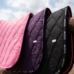 GEM  – Tapis Jumping Love GEM FW26 – Noir Pailleté, Rose Pailleté & Prune